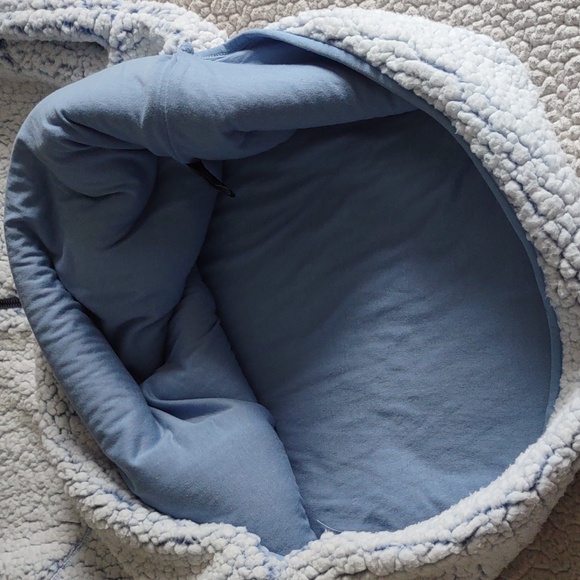 Playing For Keeps Large Frosted Blue Sherpa Half Zip Pullover - Picture 14 of 16